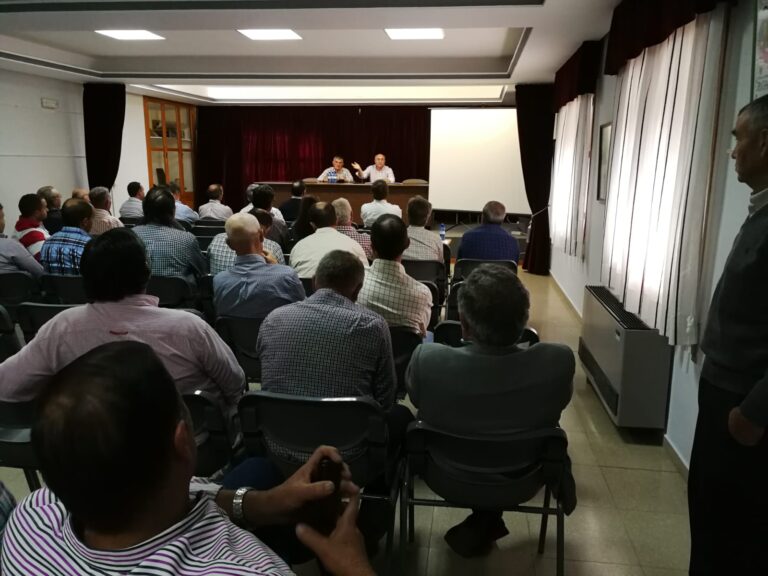 ASAJA Ciudad Real demanda medidas contra la oruga de la encina