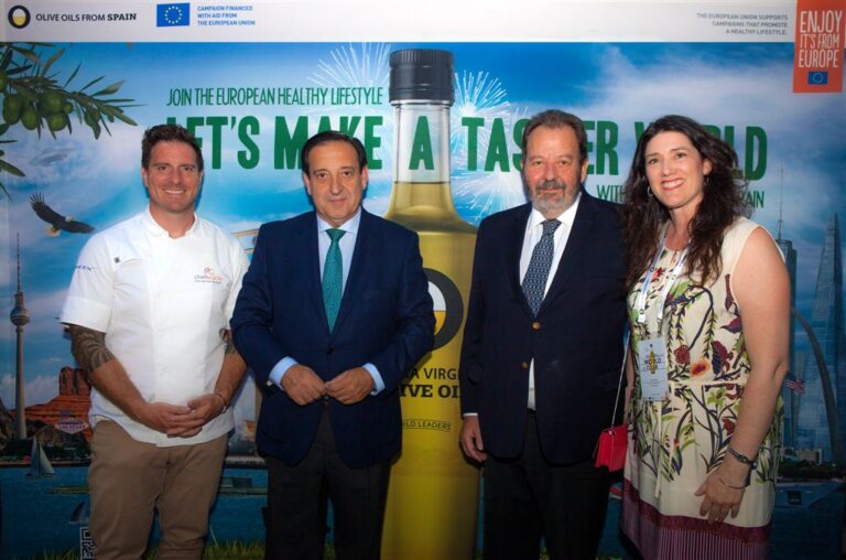 Aceites de Oliva de España y la Unión Europea presentan en NY «Olive Oil World Tour», campana de 3 años de duración, en 3 continentes: UE, Asia y EEUU