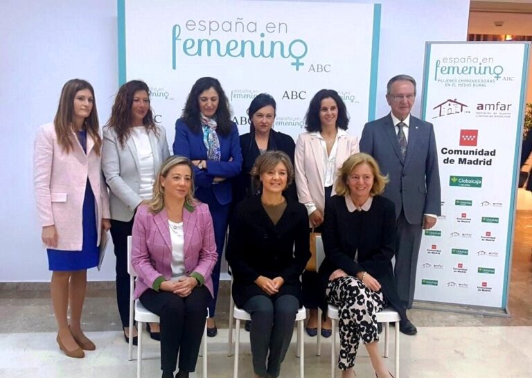 La presidenta de AMFAR ha participado hoy en Madrid en el Foro España en Femenino organizado por el Diario ABC