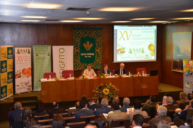 El almendro abre el abanico de cultivos alternativos