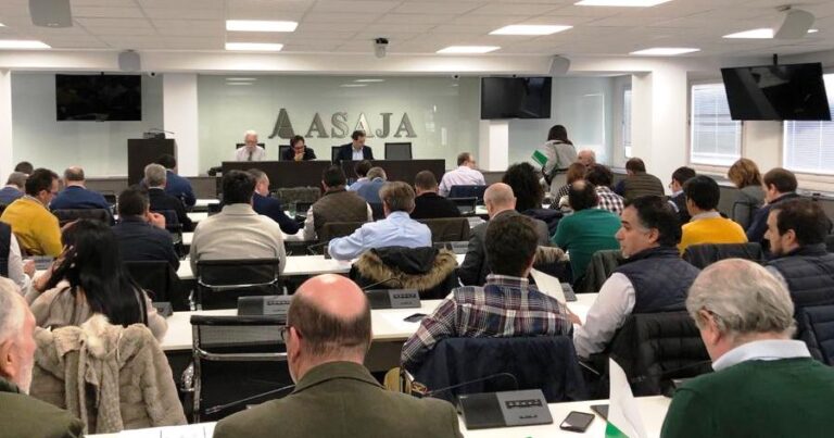 La Junta Directiva de Asaja aprueba una campaña de movilizaciones por el Futuro del Mundo Rural en España