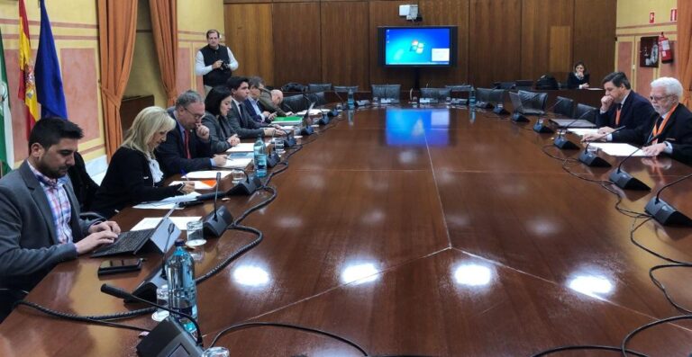 Mantener el presupuesto de la PAC en la negociación europea es un asunto de Estado en el que debe implicarse todo el gobierno, con el presidente a la cabeza