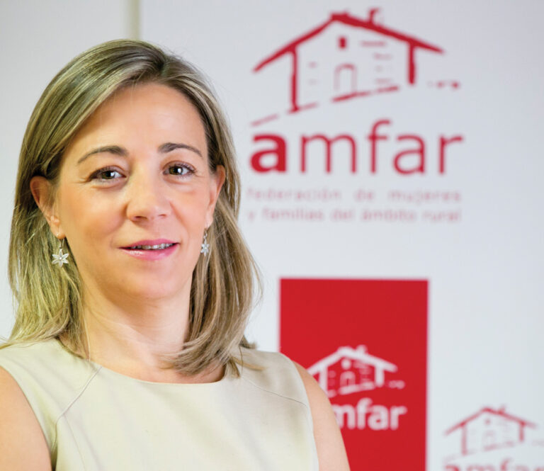15 de octubre, Día Mundial de la Mujer Rural, artículo de opinión de Lola, Merino, Presidenta de AMFAR