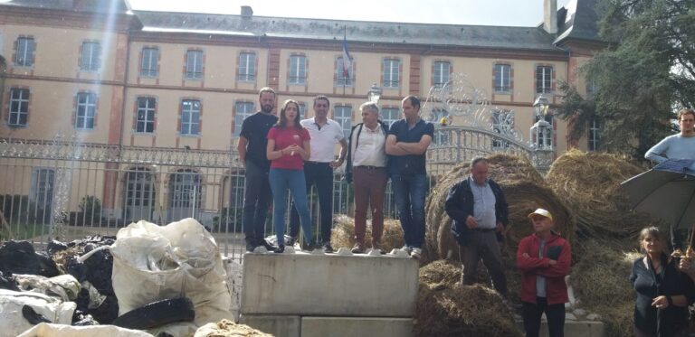 Asaja Aragón se desplaza a Tarbes para apoyar la manifestación para expulsar al oso