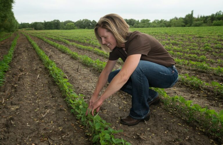 Anunciados los ganadores del 8.º Premio a la Innovación para Mujeres Agricultoras