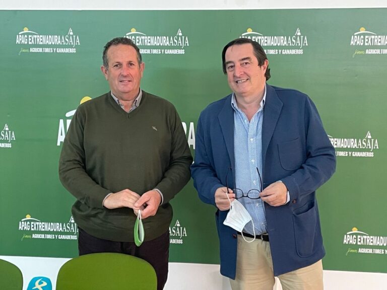 La principal organización agraria extremeña denuncia que la guerra de Ucrania ha agravado todos los problemas que arrastraba el campo