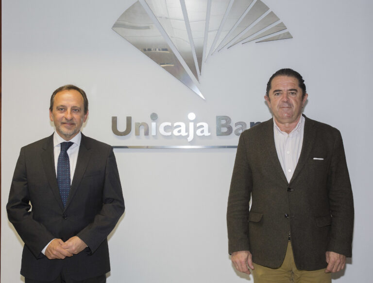 Unicaja y Asaja Málaga colaboran para facilitar a agricultores y ganaderos la tramitación de la PAC
