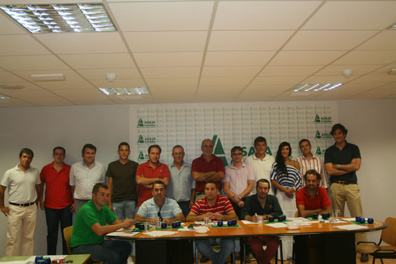 16 Agricultores y personal de almazaras reciben formación en cata de aceite en ASAJA Córdoba