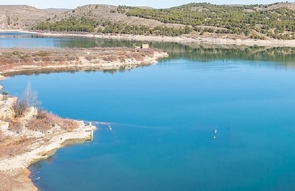Plantas fotovoltaicas flotantes en embalses en dominio público hidráulico