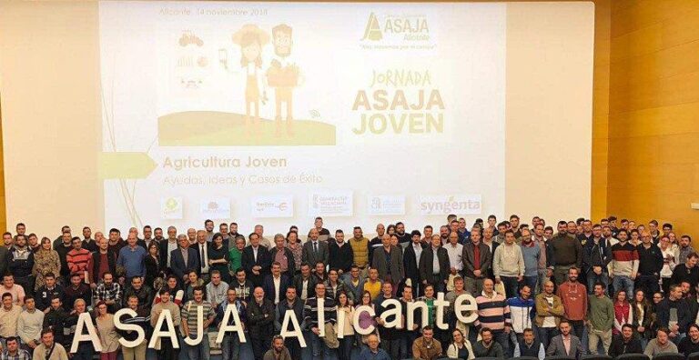 Los jóvenes agricultores y ganaderos de Alicante sacan músculo y desafían la manida frase de falta de relevo generacional