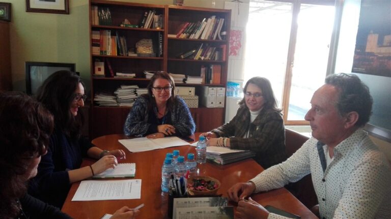 ASAJA CLM solicita a Agricultura medidas para evitar la propagación de la plaga de la avispilla del almendro