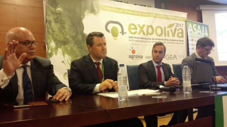 ASAJA Jaén habla sobre la eficacia de los drones para el olivar en Expoliva