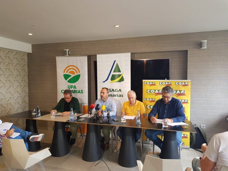 Las organizaciones profesionales agrarias (OPAs) reprochan la inacción administrativa para atender las demandas del sector agroalimentario