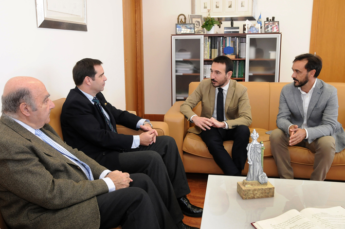 ASAJA-Cádiz traslada a Fernando López Gil la actualidad del sector agropecuario