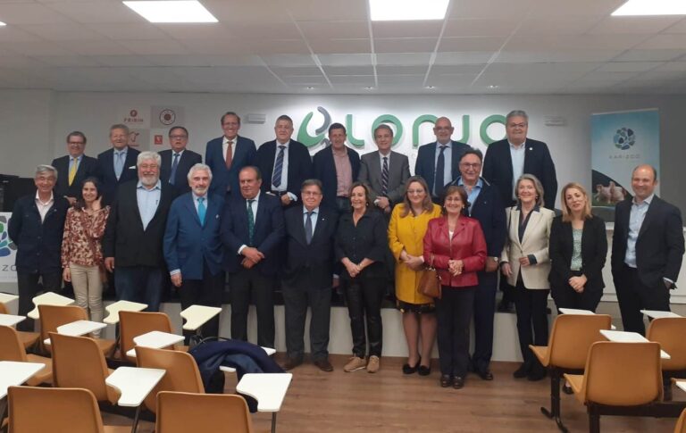 Vicente Ebri se convierte en el nuevo presidente de AELMO