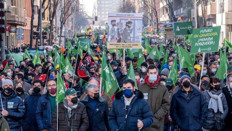 Más de 800 socios de Asaja Rioja ARAG participarán en la manifestación de este domingo en Madrid
