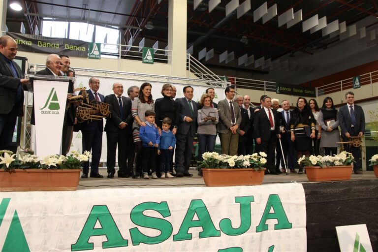 El presidente de ASAJA, Pedro Barato, pide que se mantengan las actuales dotaciones para regadío en el Alto Guadiana