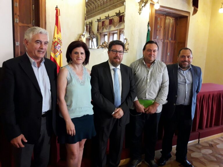 ASAJA Almeria, pide amparo a agricultura para solucionar los problemas administrativos del agua