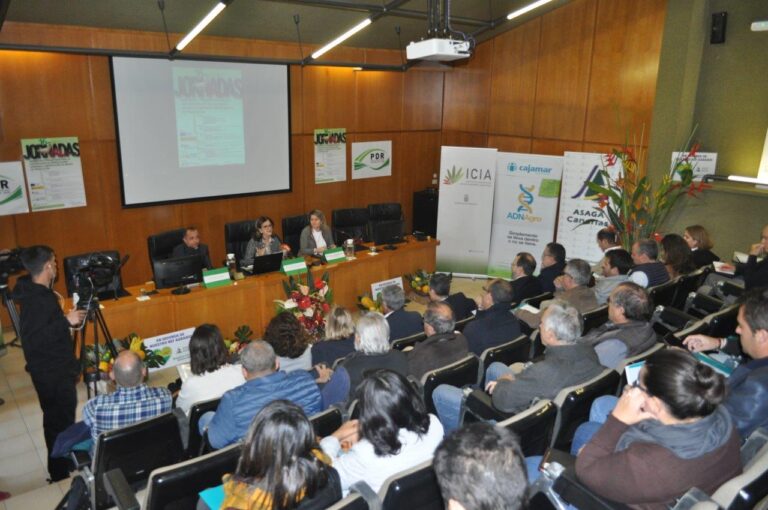 Asaja Canarias informa en unas jornadas de los nuevos requisitos de la UE para poder exportar producciones agrarias desde Canarias