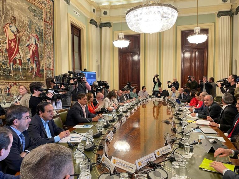 La mesa de la sequía analiza las consecuencias de la falta de agua que amenaza la producción.   Asaja pide medidas concretas, claras y urgentes