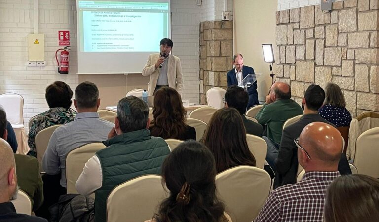 Asaja Alicante exige a Agricultura que suspenda la tala y dé paso a la investigación en el Biovexo Xylella Forum de Alicante
