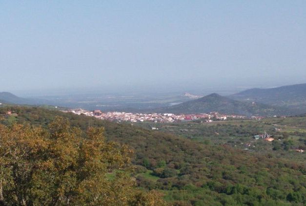 APAG Extremadura Asaja apoya las reivindicaciones de la Plataforma Salva tu Tierra en contra del macrovertedero en Salvatierra de los Barros