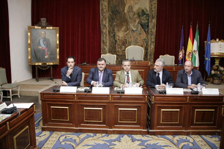 ASAJA Córdoba colabora y asiste a la reunión del grupo de contacto Italo-Franco-Español del ajo celebrado en Córdoba