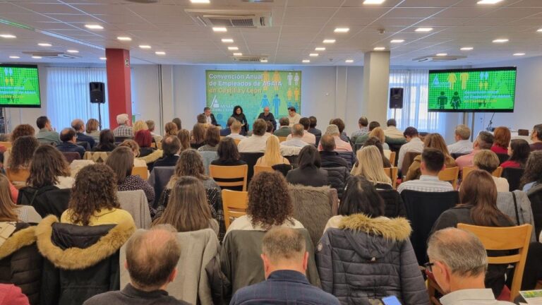 La XII convención de empleados de Asaja en Castilla y León, un equipo al servicio de los profesionales del campo del siglo XXI