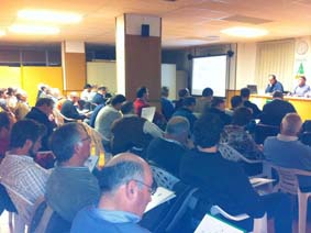 Cerca de un centenar de asistentes en la Jornada sobre Eficiencia Energética y Novedades en el Sector Agropecuario de ASAJA Huesca