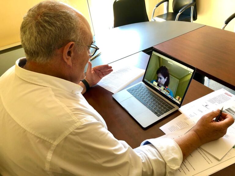 Asaja Castilla la Mancha y la Consejería de Empleo trabajan en un acuerdo marco para las campañas agrícolas