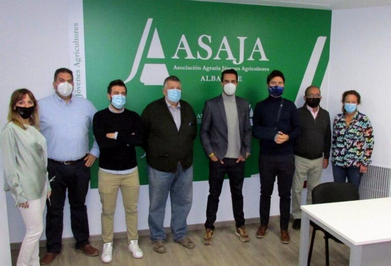 Asaja Albacete se reune con AJE Albacete para analizar la situación actual de los jóvenes empresarios albaceteños en la agricultura y ganadería