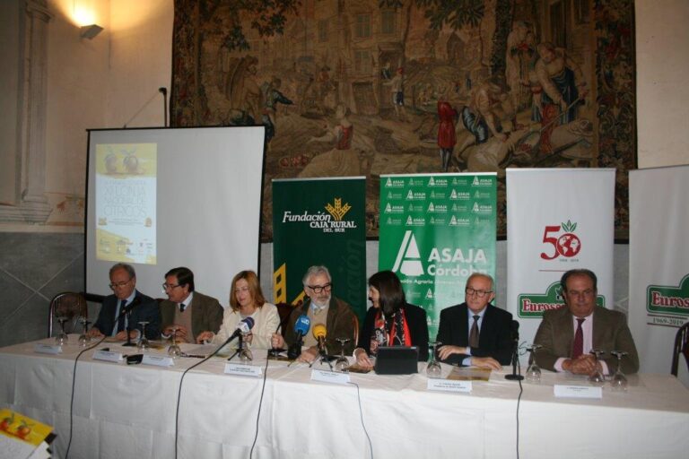 Más de 150 agricultores asisten a la VI Jornada de Cítricos para abordar los retos del sector en la Vega del Guadalquivir