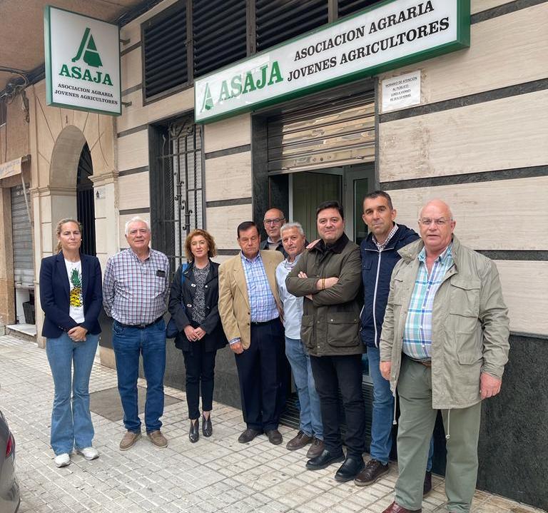 Asaja Linares obtiene el respaldo del PP local para impulsar los sectores agrícola y ganadero