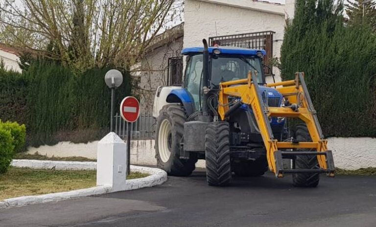 Asaja Granada pide control de precios del gasóleo B para uso agrario