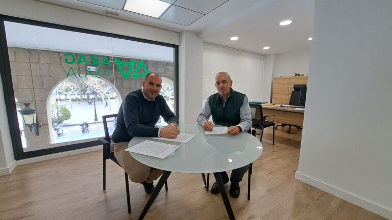 ARAG Asaja pone a disposición de los viticultores de del Alhama-Linares una oficina en Cervera para ayudarles en la tramitación de las ayudas de cosecha en verde