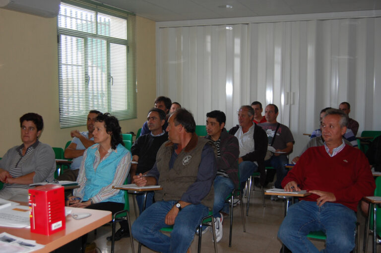El Departamento de Formación de APAG está diseñando su programación de cursos para este otoño