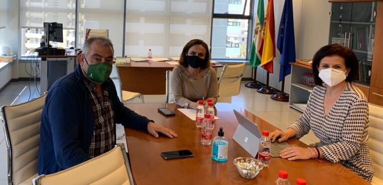 Asaja Almería analiza con la delegada de desarrollo sostenible la situación de la higiene rural en la provincia