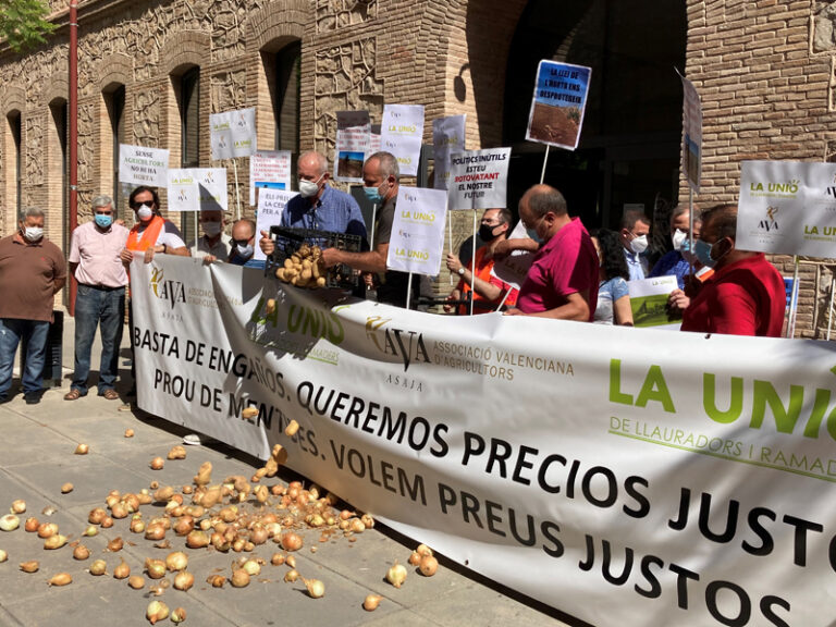Asaja Valencia y La Unió arrancan hoy una  campaña de protestas sectoriales hasta acabar con el “maltrato” a los agricultores valencianos
