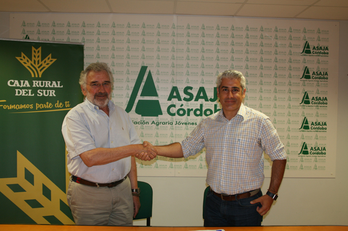 Asaja Córdoba ha firmado un acuerdo para promover la agricultura de precisión mediante drones