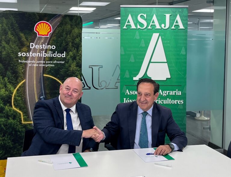 ASAJA y el Distribuidor Oficial de lubricantes Shell, WF Lubricants SL, firman un acuerdo de colaboración para impulsar la competitividad del sector agrario