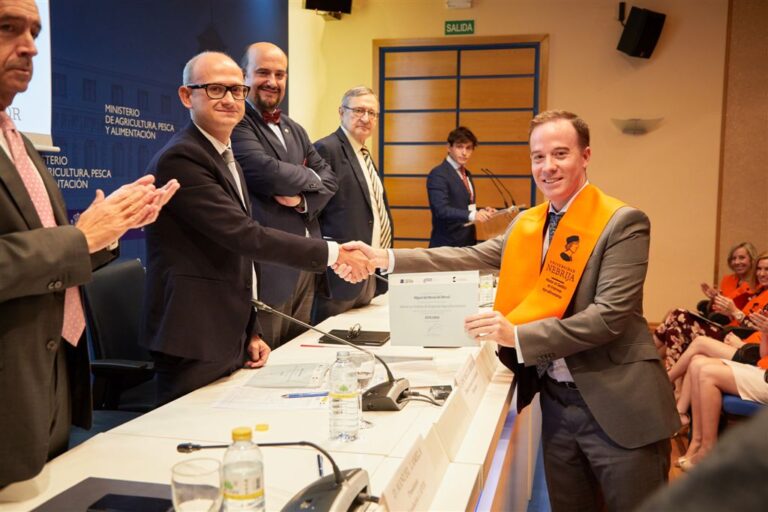 El director general de Industria Alimentaria clausura la 8ª Edición del Máster en Gestión de Empresas Agroalimentarias