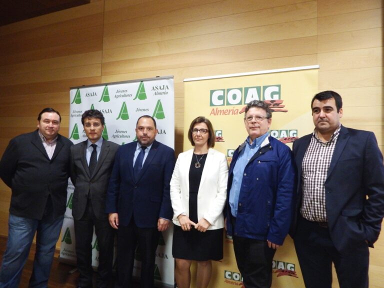 ASAJA Almería y COAG piden a las OPFH y a las Asociaciones de OP que estrechen lazos para garantizar la rentabilidad del agricultor