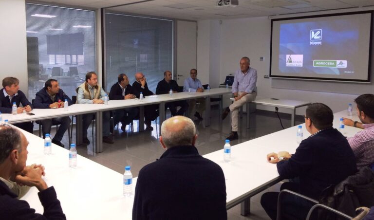 ASAJA Castilla y León ratifica su apoyo al sector porcino en una visita que realiza hoy a las instalaciones de AGROCESA en la localidad vallisoletana de Aldeamayor de San Martín