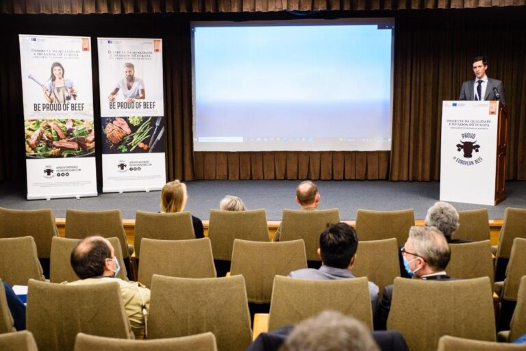 El sector del Vacuno de Carne de España y Portugal estrechan relaciones comerciales en foro empresarial de Lisboa