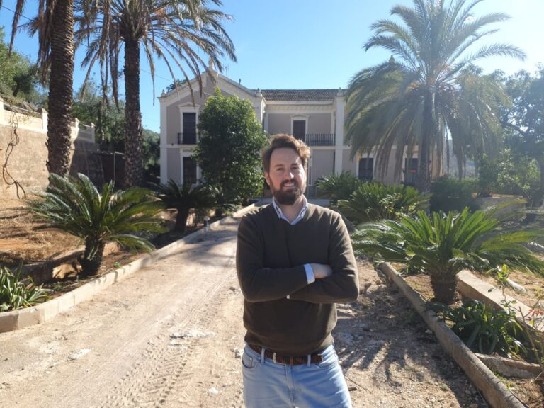 El agricultor valenciano Álvaro Mascort, finalista en los Premios Joven Agricultor de ASAJA