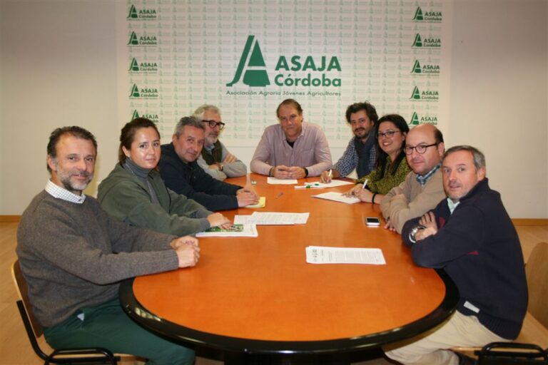 Asaja Córdoba: Acordada una subida salarial del 1,4% en 2018 para los trabajadores del campo