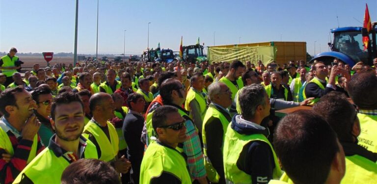 Juan Metidieri: «La tractorada de hoy es la primera de reivindicaciones sucesivas hasta conseguir que los precios en nuestros productos sean dignos»