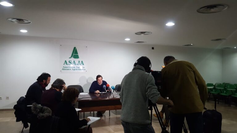 Asaja Extremadura denuncia que agricultores y ganaderos de 17 municipios extremeños son excluidos del cobro de la ayuda por indemnización de zona desfavorecida