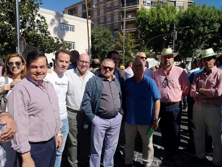Asaja Córdoba participa en la concentración de Jaén ante la crisis de precios del aceite de oliva