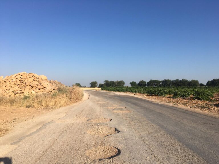 Asaja de León pide a los ayuntamientos   que protejan los caminos rurales